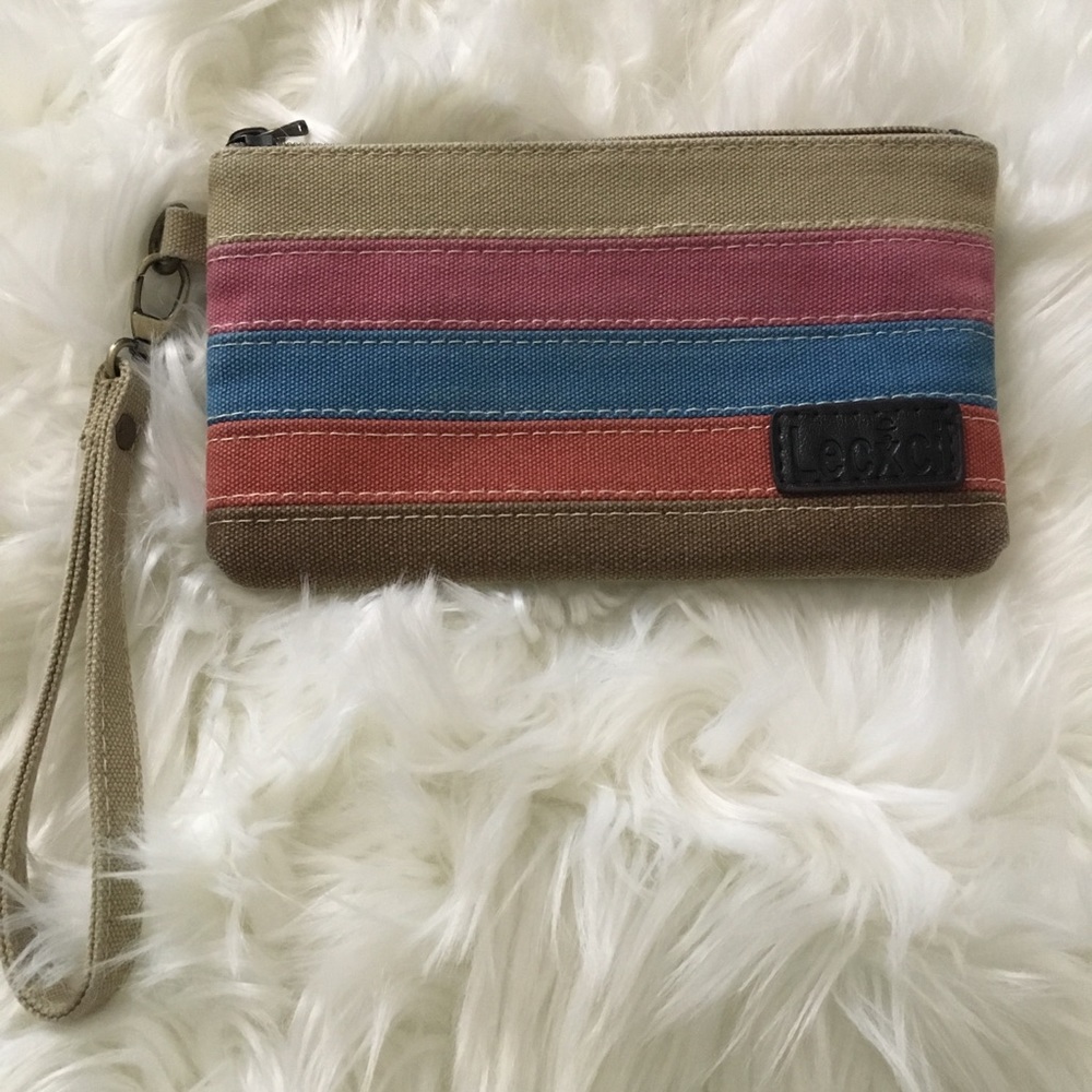 LECXCI large canvas wristlet clutch wallet